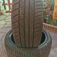 Gomme invernali 225 40 R 18 92V DOT 2322 