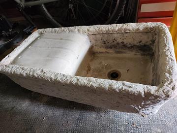 Lavabo da cucina in cemento