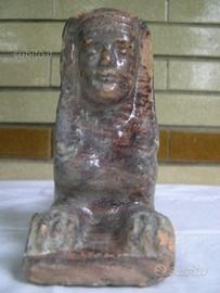 Antico alare per caminetto con soggetto sfinge