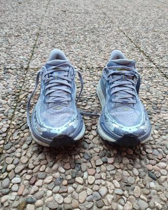 Hoka One One Stinson 7