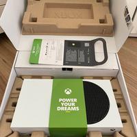 Xbox serie s +1 mese game pass omaggio