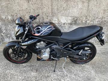 Kawasaki ER6N 2009