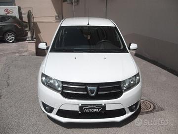 Dacia Sandero 1.2 75CV Lauréate - 2014