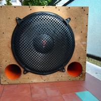 Subwoofer Hi-End in cassa bass reflex