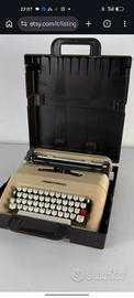 macchina da scrivere olivetti 