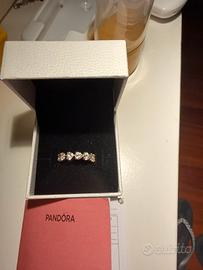 Pandora anello fascia cuori