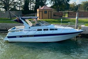 Barca natante cabinata diesel volvo penta 231