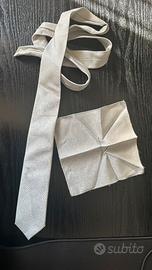 Cravatta e pochette