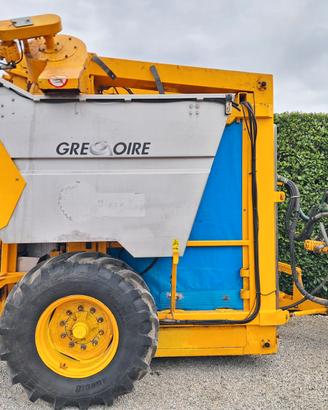 Vendemmiatrice trainata usata Gregoire G60