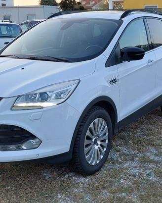 Ford Kuga 2.0 TDCI 150 CV S&S 4WD Powershift Titan