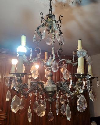 Lampadario classico in bronzo con cristalli