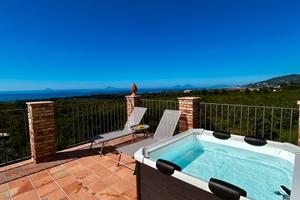 Casa vacanze Kubos con terrazza vista Eolie