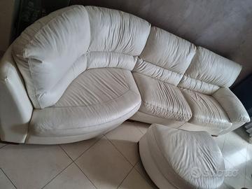 Divano in pelle bianco
