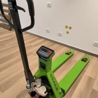 Transpallet pesatore portata 2.500 kg