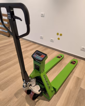 Transpallet pesatore portata 2.500 kg