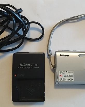 Nikon Coolpix S52 9MP + mini cavalletto