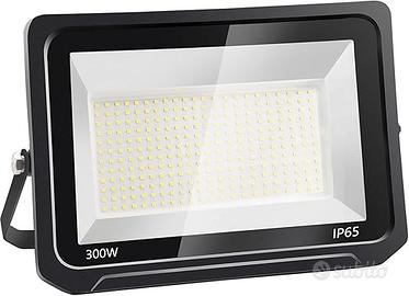N.3 faretti a LED da esterno IP65 da 300W, 6000K