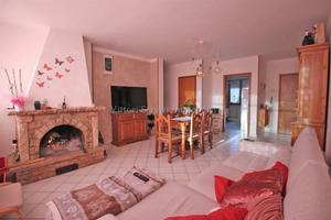 Montepulciano Stazione (SI), appartamento quadrilo