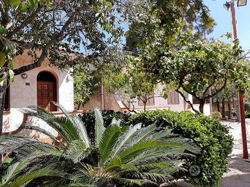 VILLA A SCHIERA CENTRALE A MAZARA DEL VALLO