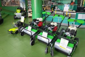 Trincia a motore Pronta consegna