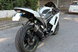 Kawasaki Ninja zx6r