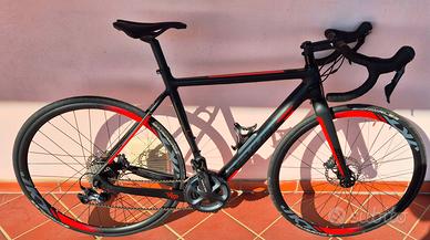 Bici corsa elettrica con 700 km