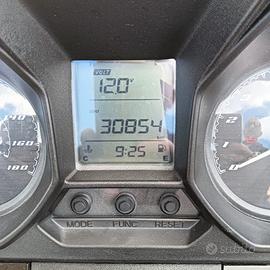 moto Kymco 350 ABS.