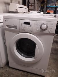 IN GARANZIA Lavatrice LG 7Kg COME NUOVA
