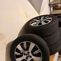 Cerchi in lega RENAULT con gomme estive 205/60-R16