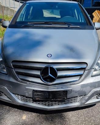 RICAMBI PER MERCEDES CLASSE B T245 2.0 CDI 2010