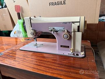 MACCHIA DA CUCIRE NECCHI anni 60