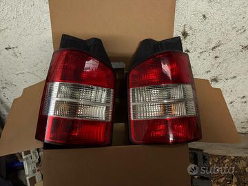 Fanali posteriori Vw T5 (09-15) con lampadine Led