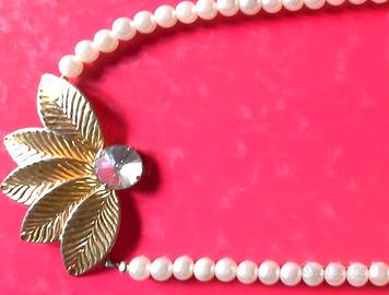 Collana di perle con pendente vintage