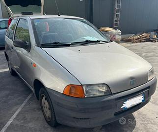 FIAT PUNTO per ricambi usati