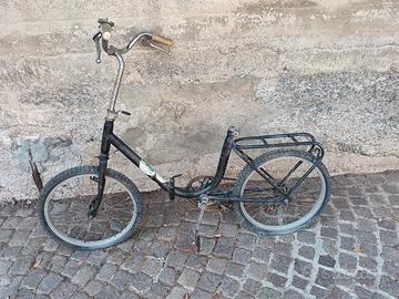 Bicicletta pieghevole vintage da restauro 