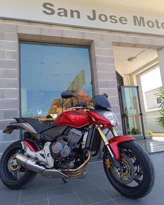 HORNET 600