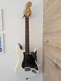 chitarra elettrica Squier Stratocaster standard