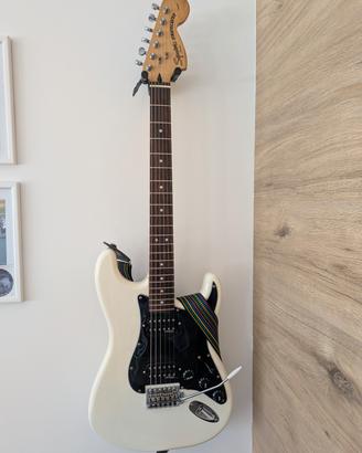 chitarra elettrica Squier Stratocaster standard