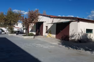 Attività / Licenza di 670 m² a Spello