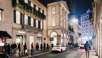 Immobile di 100 m² con 1 locale a Milano