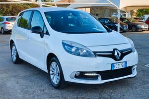 Renault Scenic Scénic XMod dCi 110 CV EDC Bose