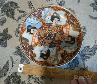 Piattino cinese in porcellana