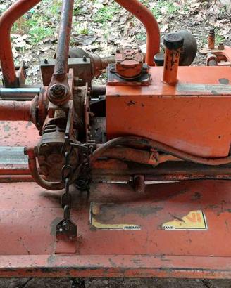 Fresa scavallatrice idraulica Perugini