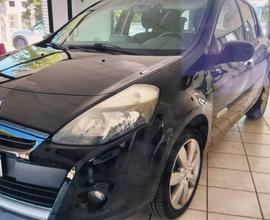 Renault Clio 1.2 16V 5 porte Dynamique - Nessun vi