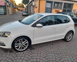 VOLKSWAGEN Polo 5ª serie - 2016