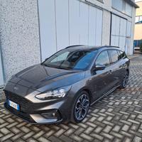 Ford focus sw 1.0 ecoboost st line co-pi 2019