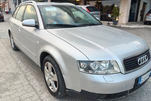 AUDI A4 AVANT anno 2002 uni proprietario 