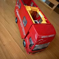 Camion trasporto cavalli giocattolo