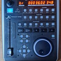 BEHRINGER X TOUCH ONE controller daw
