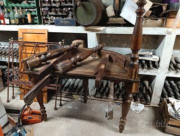 tavolo rotondo in legno noce antico da restaurare